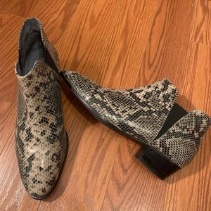 Seychelles booties size 10